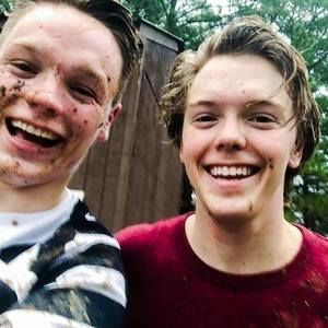 Meet your Posher, Robin